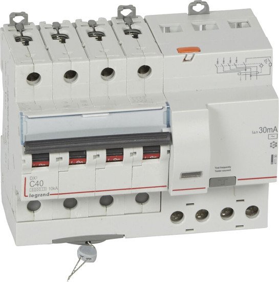 Дифференциальный автомат Legrand DX3 4P С 40A 30мА 6kА 7М 411190