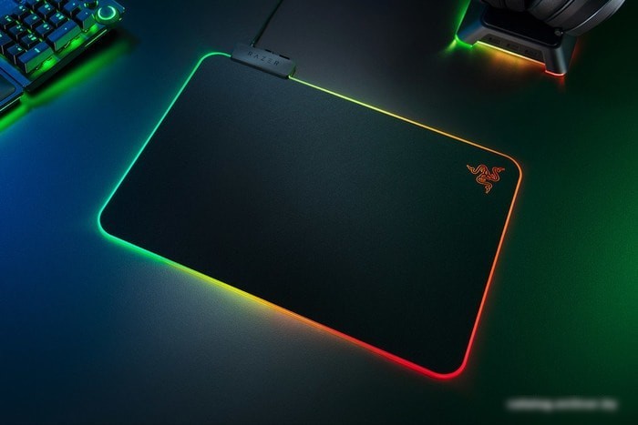 Коврик для мыши Razer Firefly V2