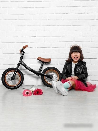 Беговел Amarobaby Road Racer (черный)
