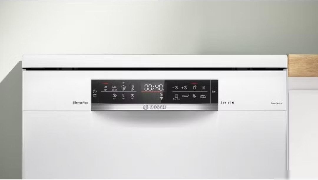 Отдельностоящая посудомоечная машина Bosch SMS6EMW65Q