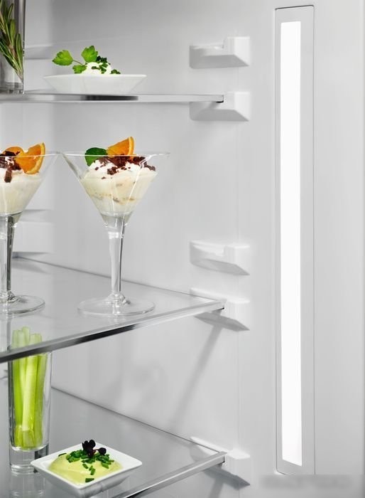 Холодильник Electrolux LNT7ME36X3