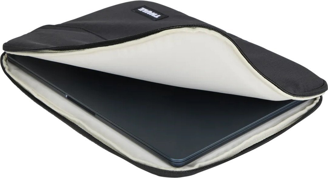 Чехол Thule Lithos Sleeve MacBook Air 13" 3205454 TLS113K (черный)