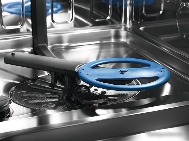 Отдельностоящая посудомоечная машина Electrolux ESM48310SW