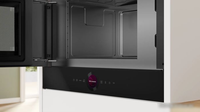 Микроволновая печь Bosch Serie 8 BFL7221B1