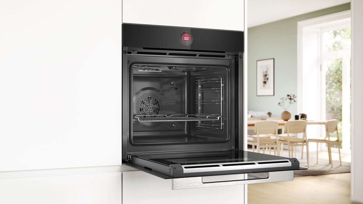 Электрический духовой шкаф Bosch Serie 8 HBG7221B1S