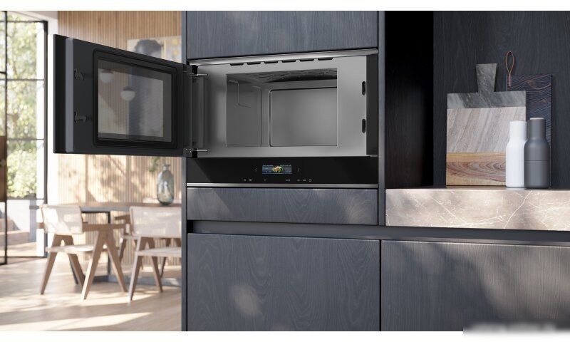 Микроволновая печь Siemens iQ700 BF722L1B1