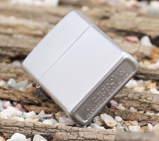 Зажигалка Zippo Classic 205 Satin Chrome