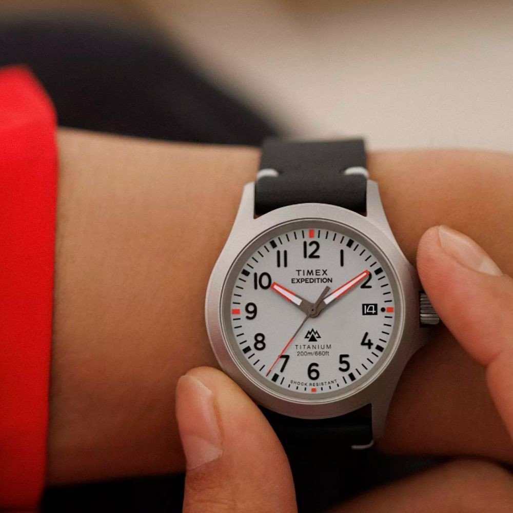 Наручные часы Timex TW2W78200