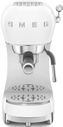 Рожковая кофеварка Smeg ECF02WHEU
