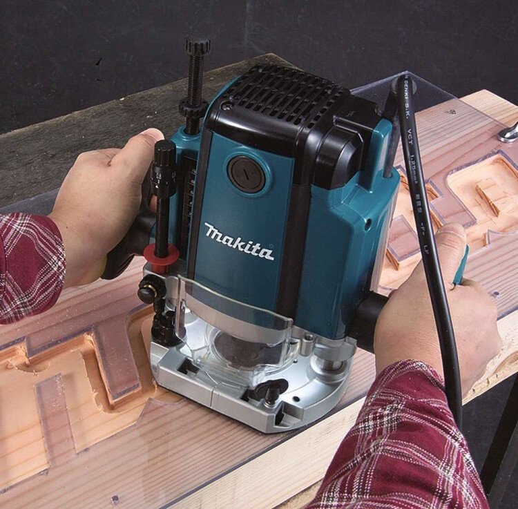 Вертикальный фрезер Makita RP1803FX02