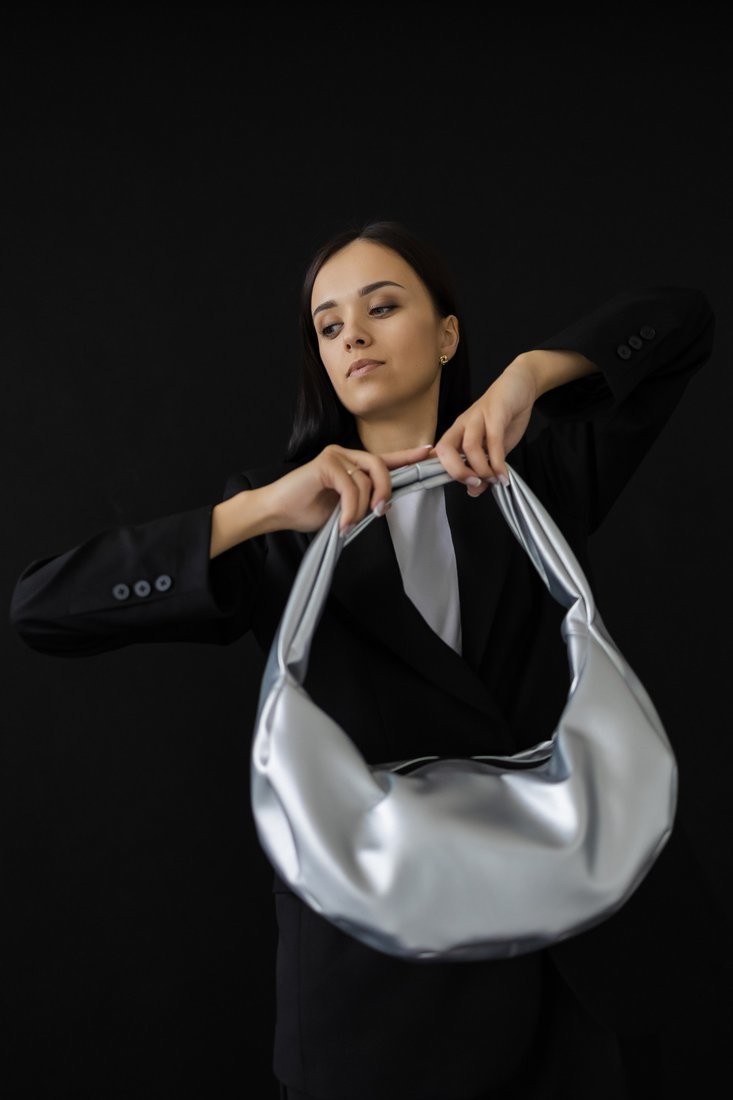 Женская сумка MT.style Hobo (серебристый)