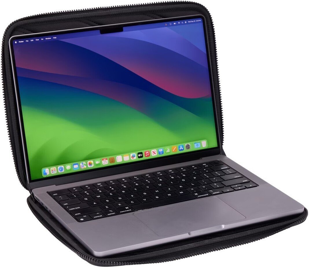 Чехол Thule Gauntlet MacBook Pro 14 (черный)
