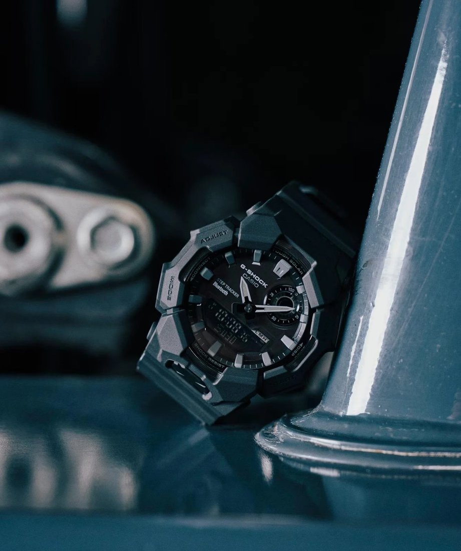 Наручные часы Casio GA-B010-1A1
