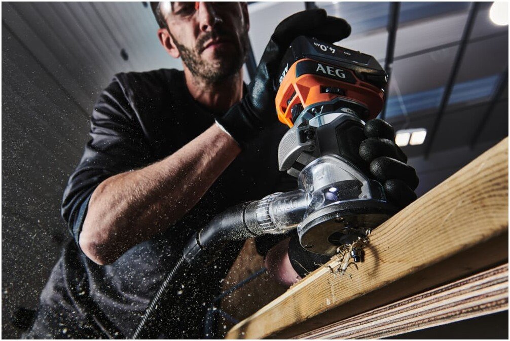 Кромочно-петельный фрезер AEG Powertools BOF18BL3-0 4935493555 (без АКБ)