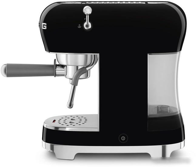 Рожковая кофеварка Smeg ECF02BLEU