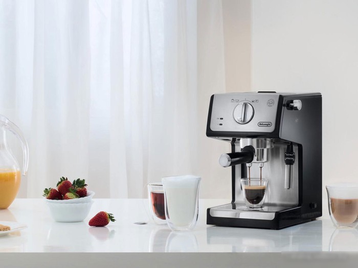 Рожковая помповая кофеварка DeLonghi ECP 35.31