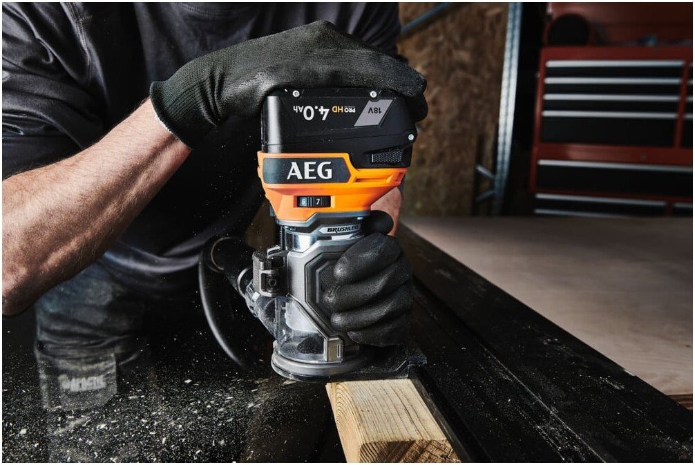 Кромочно-петельный фрезер AEG Powertools BOF18BL3-0 4935493555 (без АКБ)