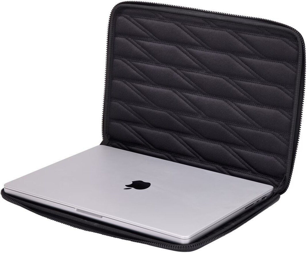 Чехол Thule Gauntlet MacBook Pro Sleeve 16 TGSE2557 (черный)