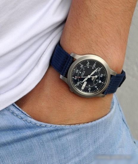 Наручные часы Seiko SNK807K2