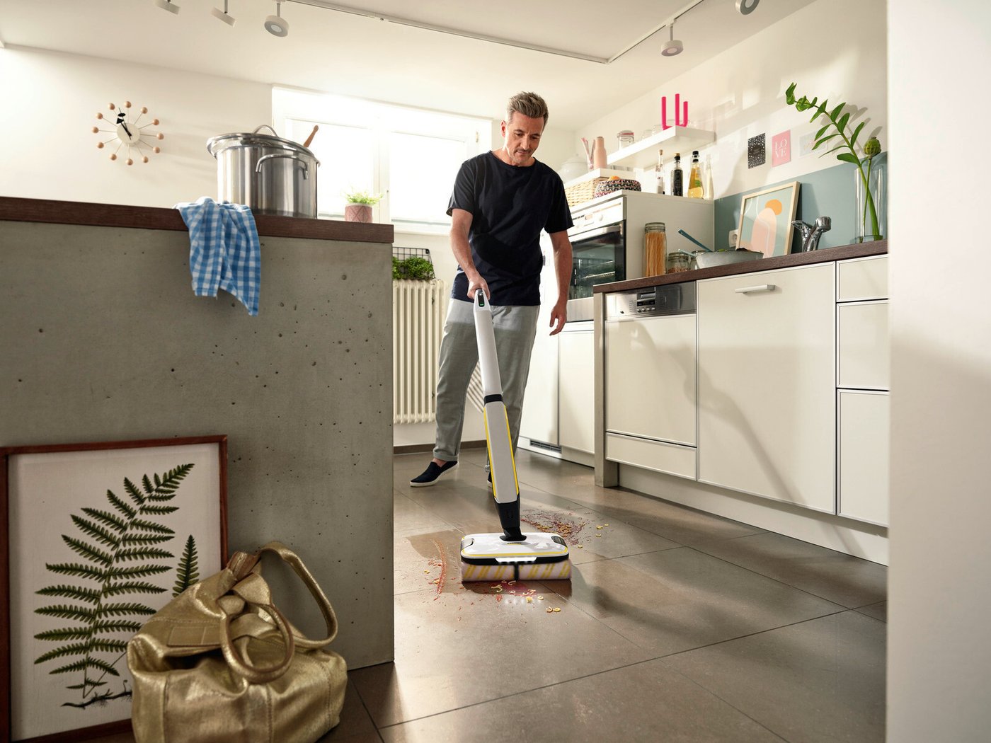Электрошвабра Karcher FC 7 Cordless Plus Stone 1.055-716.0