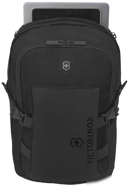 Спортивный рюкзак Victorinox VX Sport Evo Compact Backpack 611416 (черный)