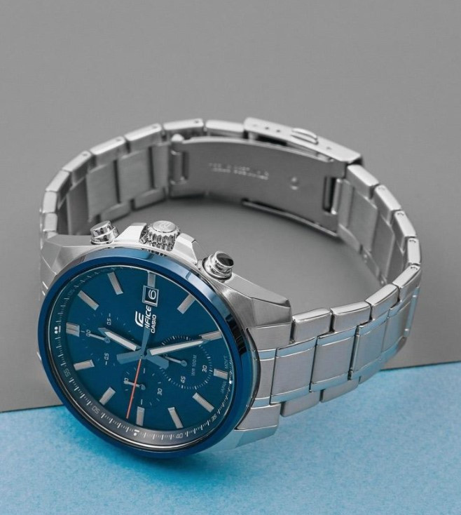 Наручные часы Casio EFV-610DB-2AVUEF