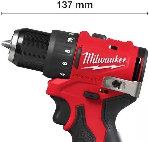 Дрель-шуруповерт Milwaukee M12 BLDDRC-402C 4933499688 (с 2-мя АКБ, кейс)