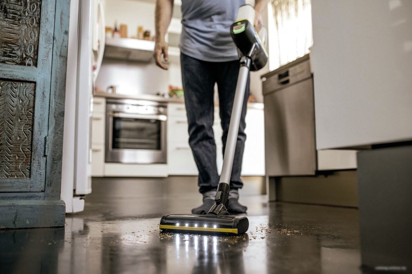 Пылесос Karcher VC 6 Cordless ourFamily Pet 1.198-673.0